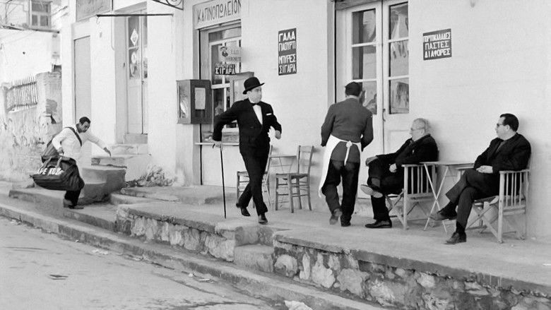 кадр из фильма Πάρε Κόσμε