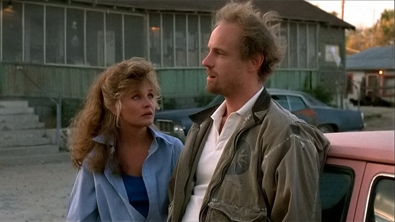 кадр из фильма Вдали от дома