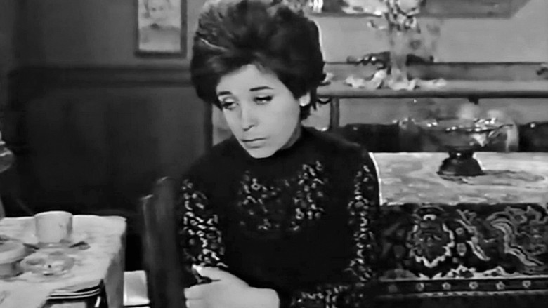 кадр из фильма Η Γόησσα