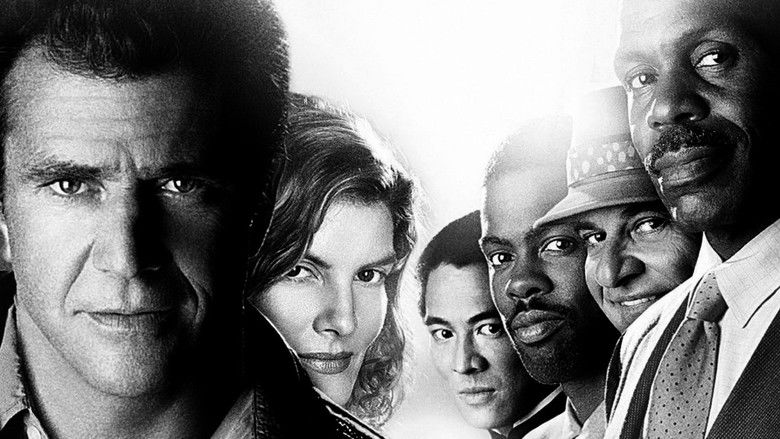 кадр из фильма Смертельное оружие 4