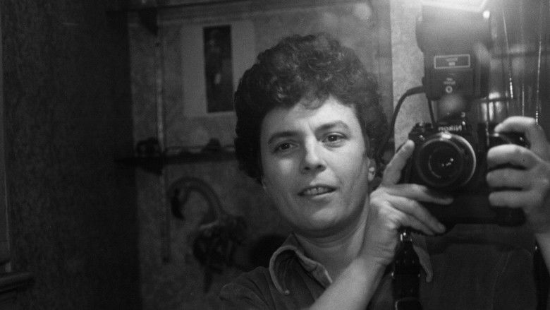 кадр из фильма Here Come The Dykes!