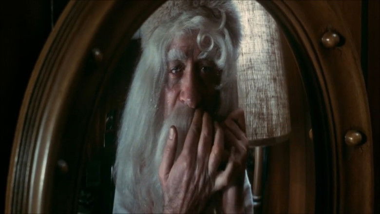 кадр из фильма Ты лучше смотри в оба