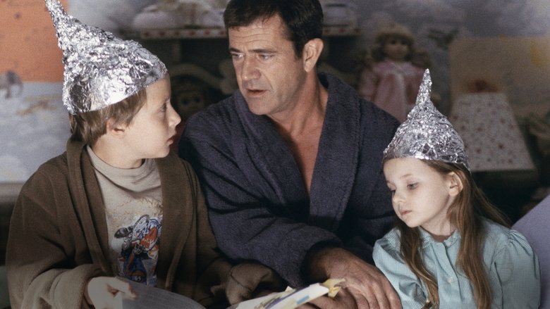 кадр из фильма Знаки