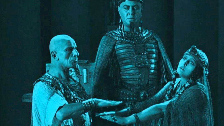 кадр из фильма Das Weib des Pharao