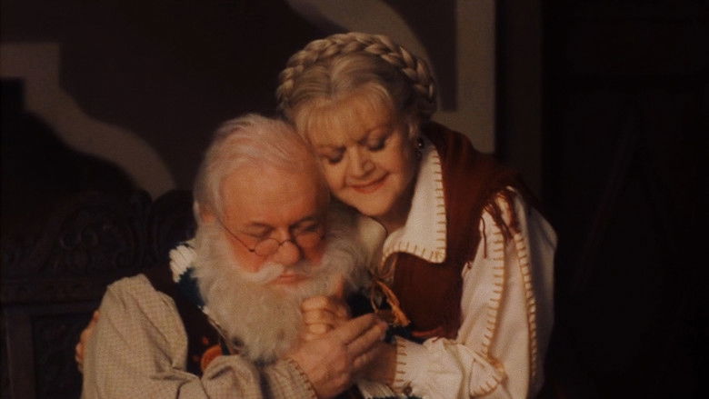 кадр из фильма Миссис Санта-Клаус