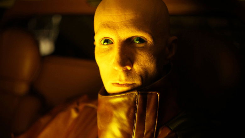 кадр из фильма По ту сторону черной радуги