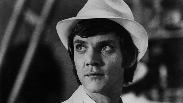 кадр из фильма О, счастливчик