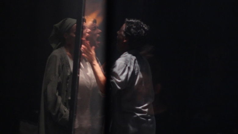 кадр из фильма Стена