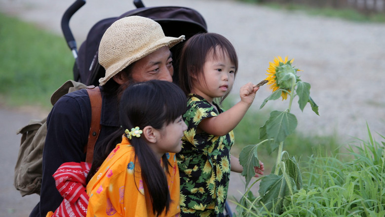 кадр из фильма 種をまく人