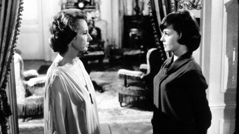 кадр из фильма Дневник горничной