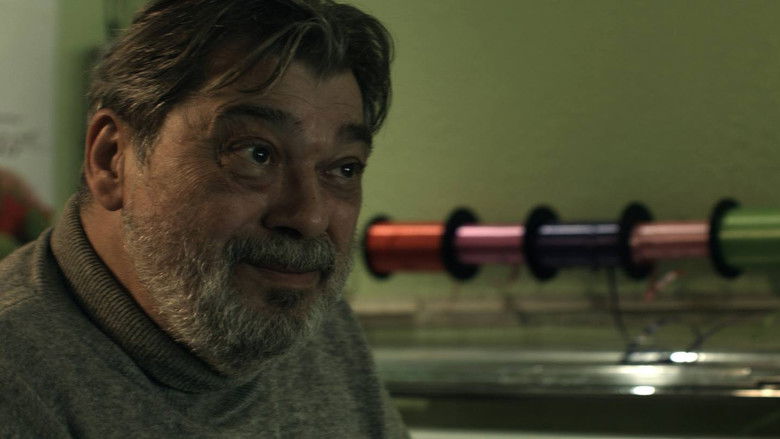 кадр из фильма L'Homme qui Aimait les Fleurs