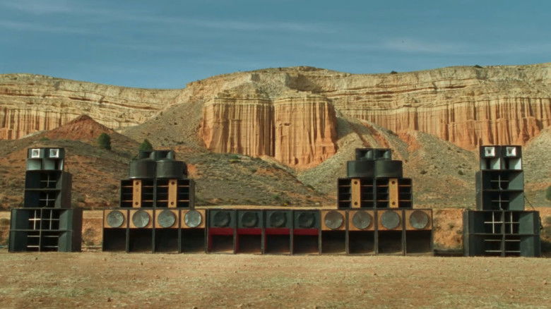 кадр из фильма Сират