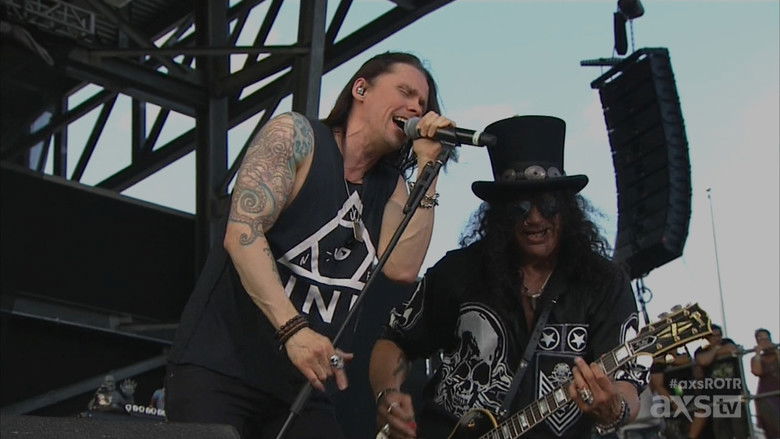 кадр из фильма Slash feat. Myles Kennedy & The Conspirators: Rock on the Range Festival 2015