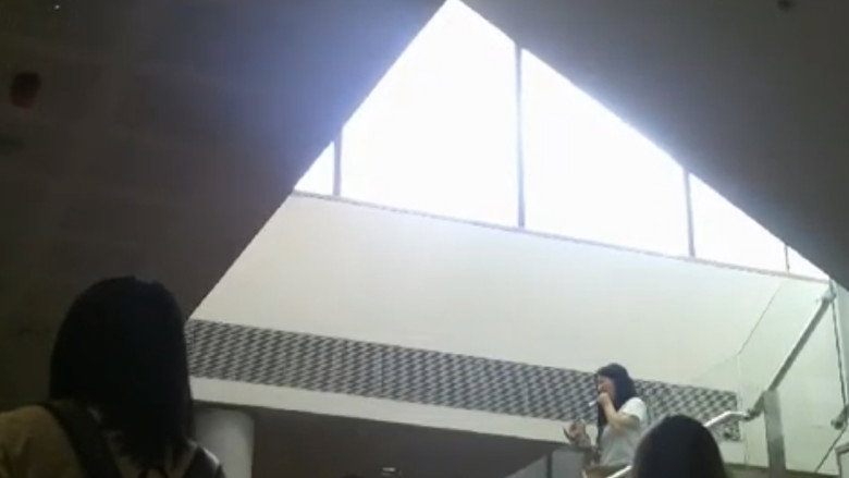 кадр из фильма People Passing By