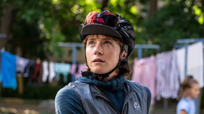 кадр из фильма Поехавшая