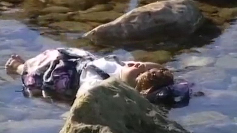 кадр из фильма Сломанные куклы