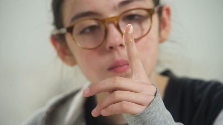 кадр из фильма Junior