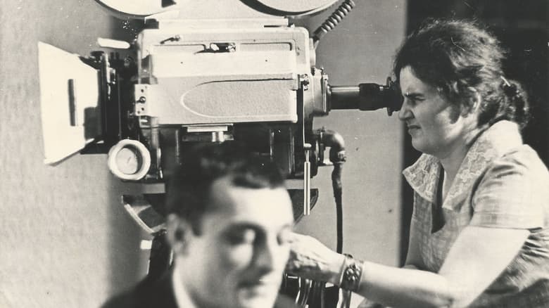 кадр из фильма Мать и дочь, или ночь никогда не будет полной