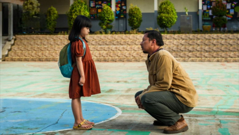 кадр из фильма Panggil Aku Ayah