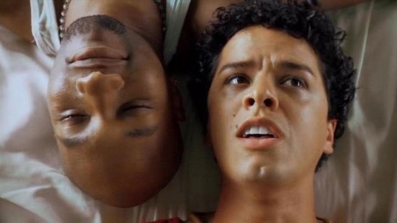 кадр из фильма Любовь Эллиота