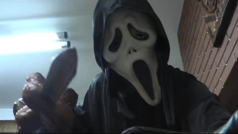 кадр из фильма Entrei em Pânico ao Saber o que Vocês Fizeram na Sexta-Feira 13 do Verão Passado - Parte 2: A Hora da Volta da Vingança dos Jogos Mortais de Halloween