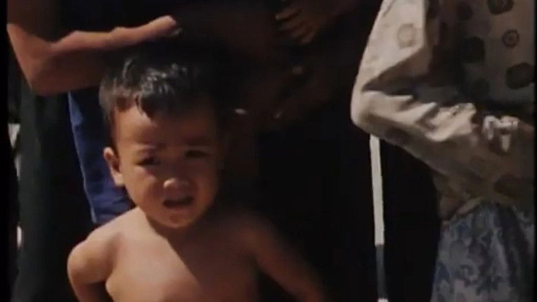 кадр из фильма Hong Kong, città di profughi