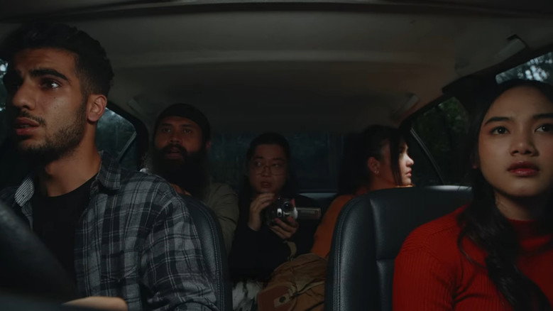 кадр из фильма Setan Alas!