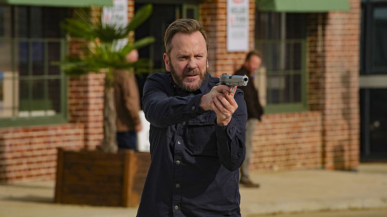 кадр из фильма Звезда не того масштаба