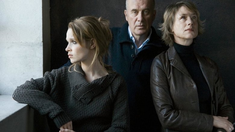 кадр из фильма Зимой будет год