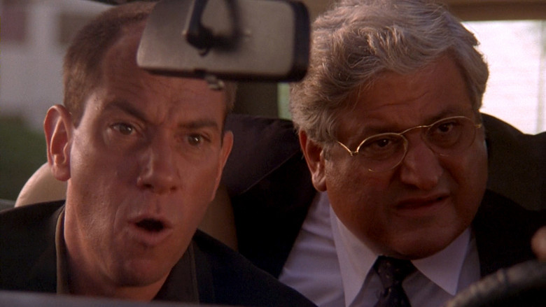 кадр из фильма Мне хватит миллиона