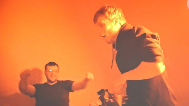 кадр из фильма Deadline