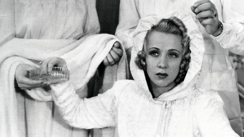 кадр из фильма Caprichosa y millonaria