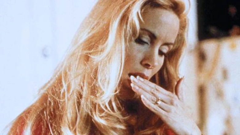 кадр из фильма Презренный 2