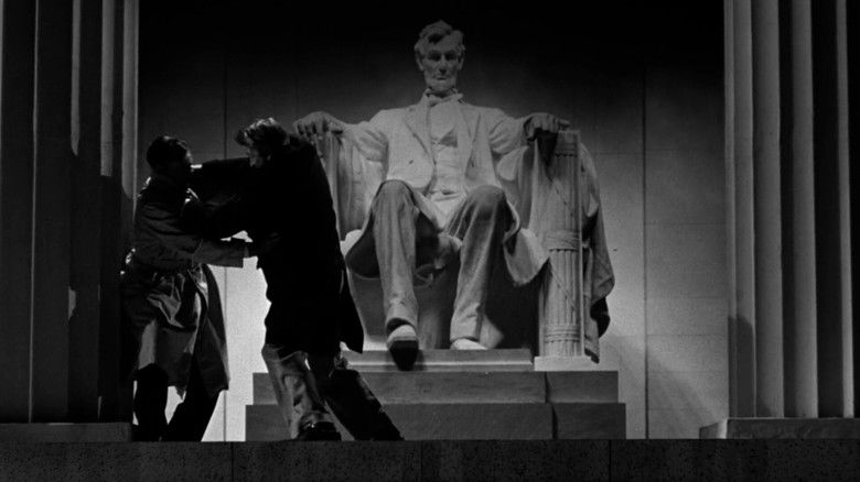 кадр из фильма The Fearmakers