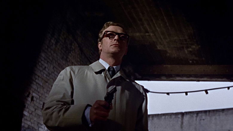 кадр из фильма Похороны в Берлине