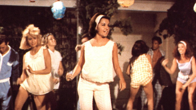 кадр из фильма Pajama Party