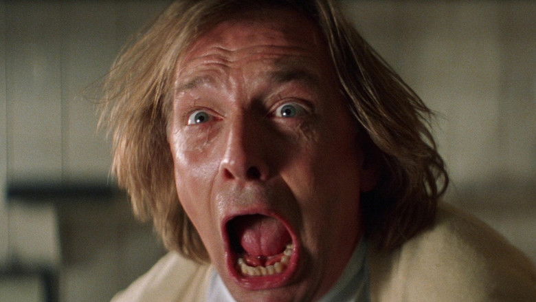 кадр из фильма Guest House Paradiso