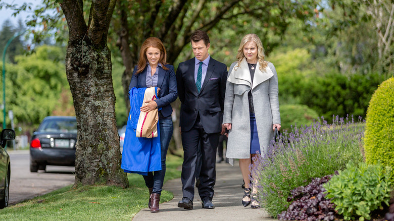 кадр из фильма Подписано, запечатано, доставлено: Я не могу без тебя