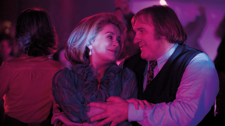 кадр из фильма Отчаянная домохозяйка