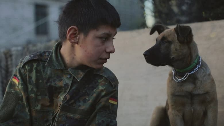 кадр из фильма Назовні