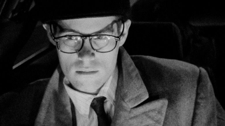 кадр из фильма Четыре часа