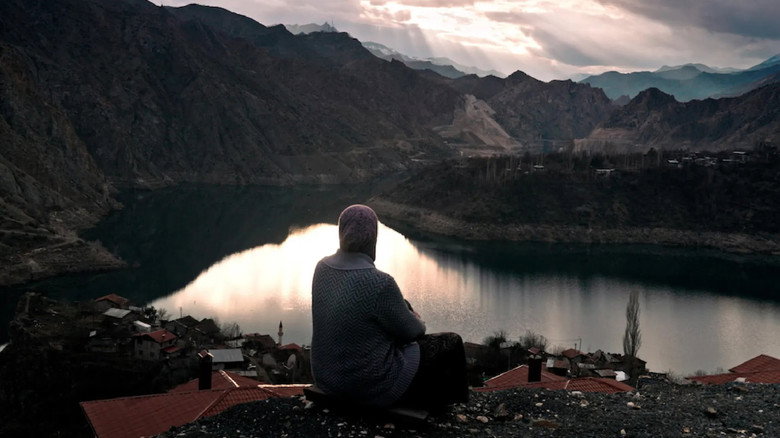 кадр из фильма Kuru Taşın Başı