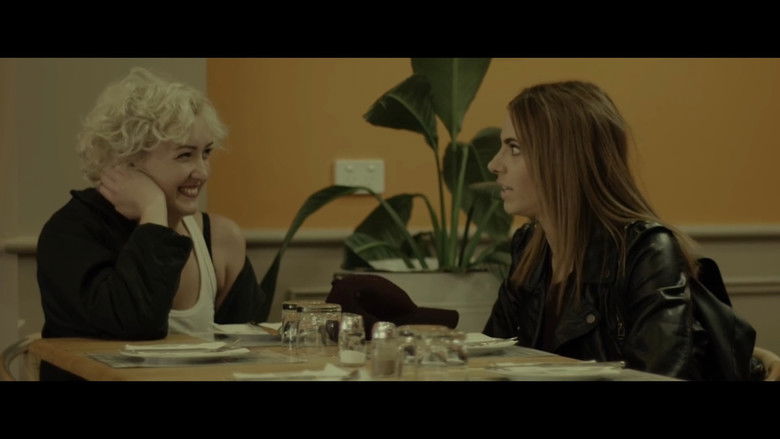 кадр из фильма Затаившийся в лесу