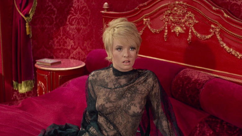 кадр из фильма Синяя борода