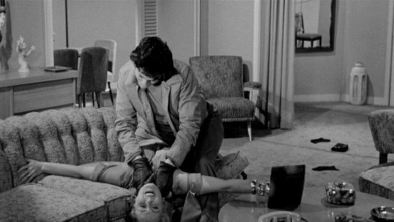 кадр из фильма Пока город спит