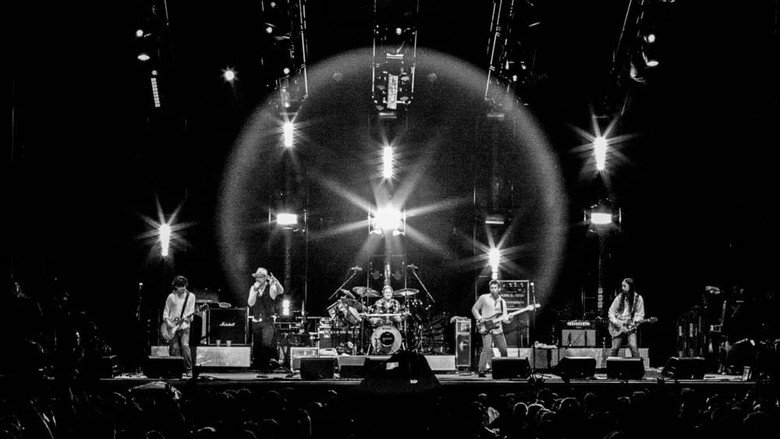 кадр из фильма The Tragically Hip in Bobcaygeon