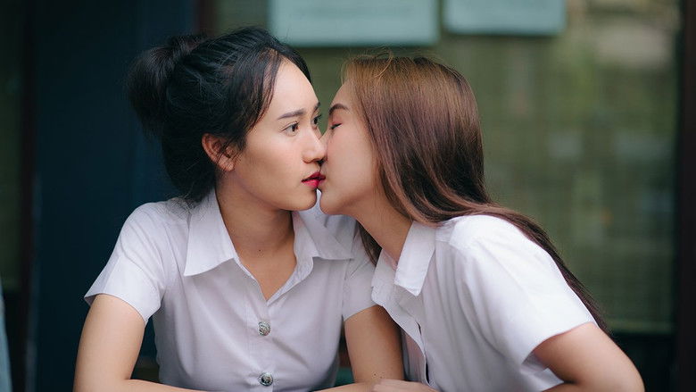 кадр из фильма ถึง...ใจฉันจะแตกสลาย