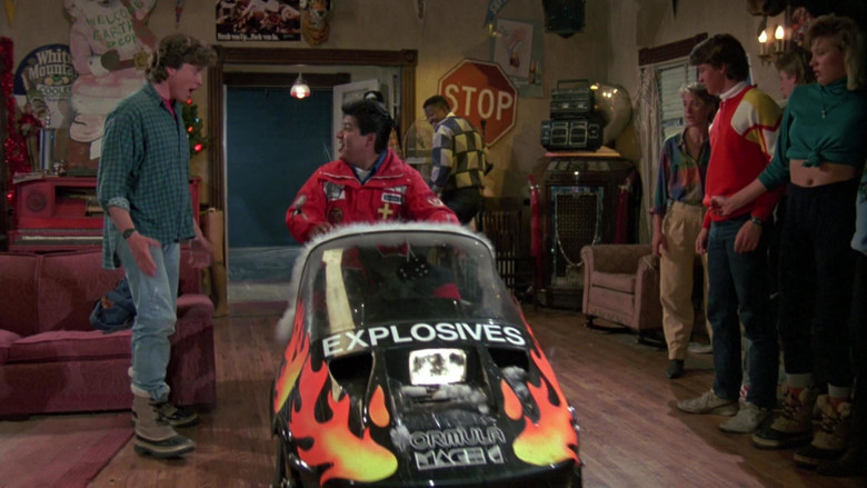 кадр из фильма Лыжный патруль