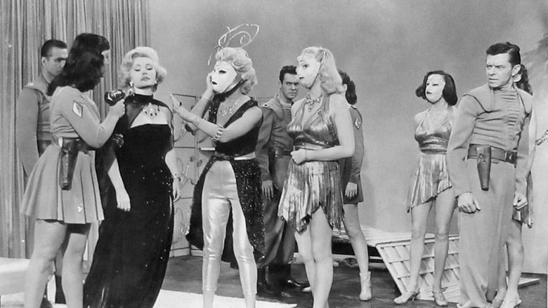 кадр из фильма Королева космоса