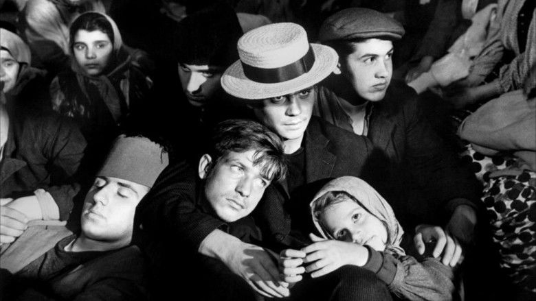 кадр из фильма Америка, Америка